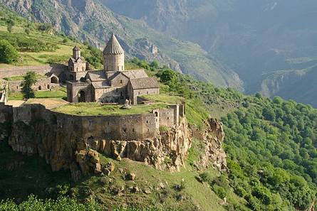 National Geographic включил Армению в топ-10 мест, заслуживающих внимания туристов