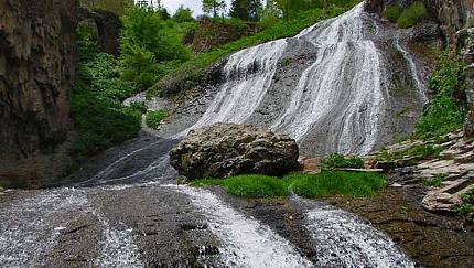 Jermuk waterfall