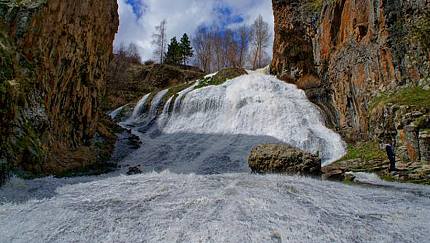 Jermuk waterfall