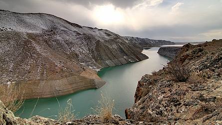 /armenia/sightseeing/riverswaterfalls/azat-river.html